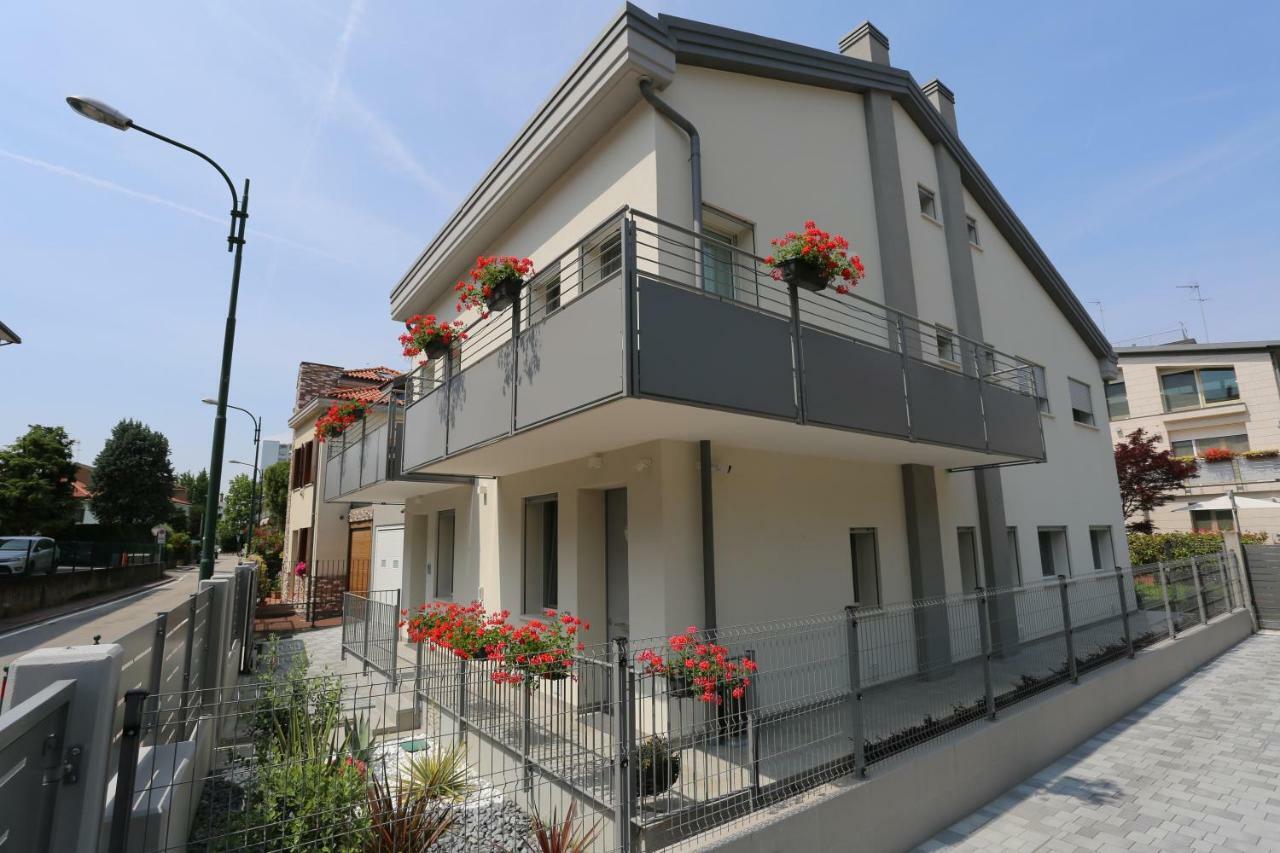 Db Apartments - Dabasso Mestre Bagian luar foto